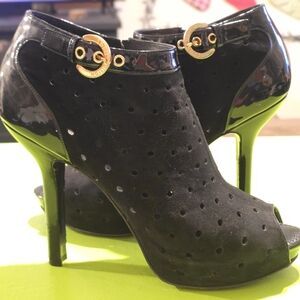 Louis Vuitton Black Heels